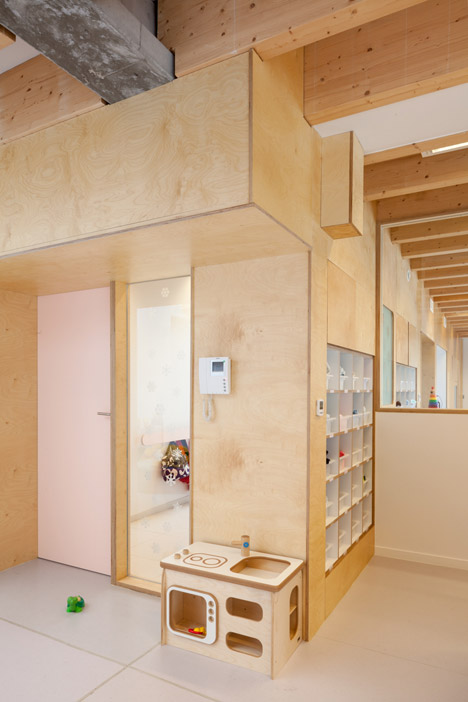 Daycare centre, Brussels by ZAmpone Architectuur