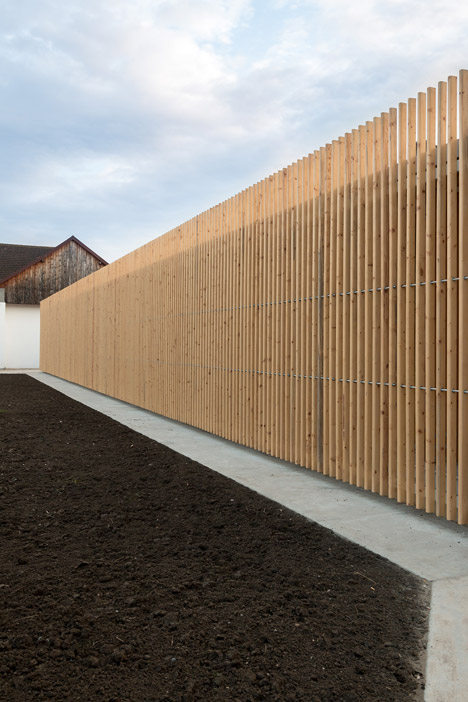 Elementary School Sports Hall by Jovan Mitrović