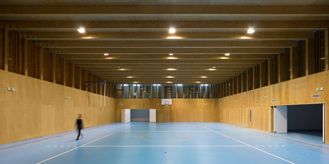 Elementary School Sports Hall by Jovan Mitrović