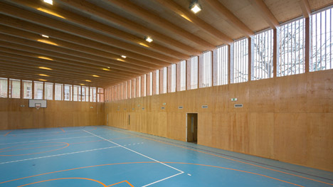 Elementary School Sports Hall by Jovan Mitrović