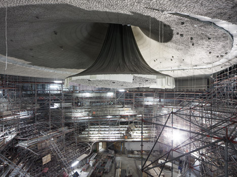 Elphilarmonie by Herzog de Meuron construction photography