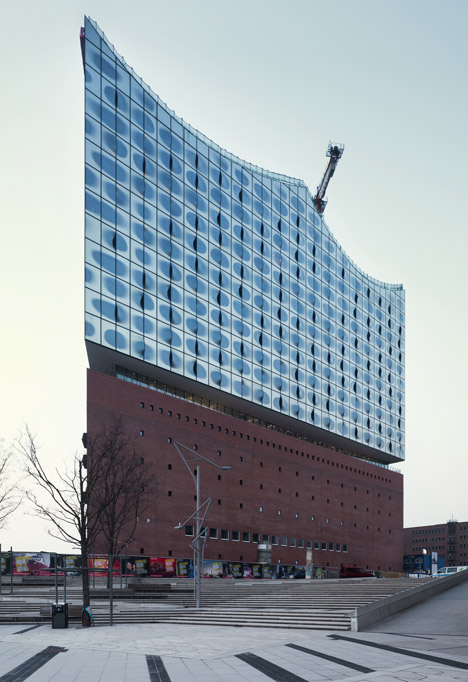 Elphilarmonie by Herzog de Meuron construction photography