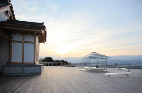 Glass Teahouse by Tokujin Yoshioka