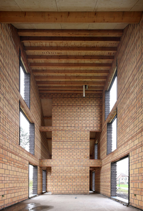House VR in Belgium by Lezze