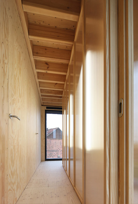 House VR in Belgium by Lezze