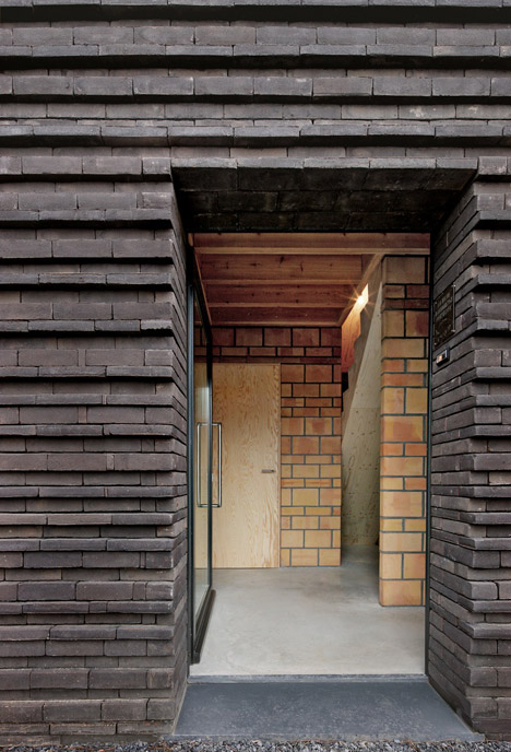 House VR in Belgium by Lezze