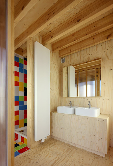 House VR in Belgium by Lezze