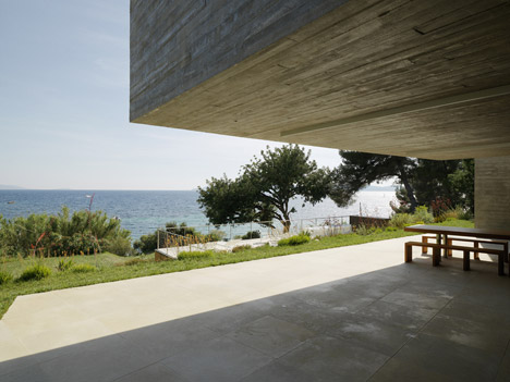 House in south of France by Pascal Grasso