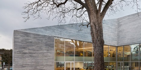 Media library in Bourg-la-Reine by Agence Pascale Guédot