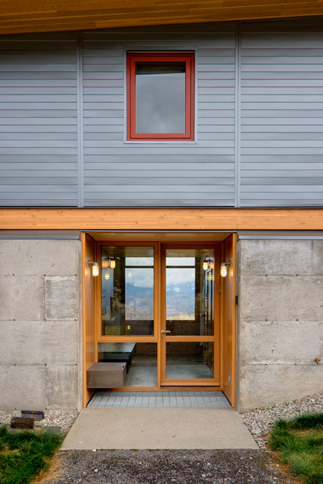 Nahahum Cabin by Balance Associates