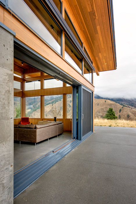 Nahahum Cabin by Balance Associates