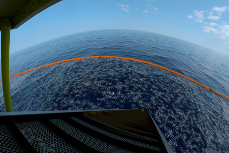 The Ocean Cleanup by Boyan Slat, Jan de Sonneville, Erwin Zwart