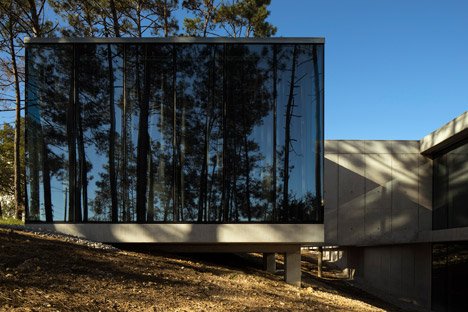 Palavras by Regino Cruz Arquitectos