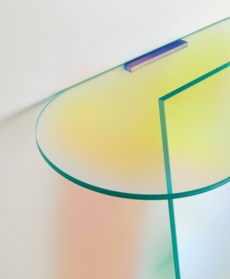 Patricia Urquiola Shimmer console Glas Italia