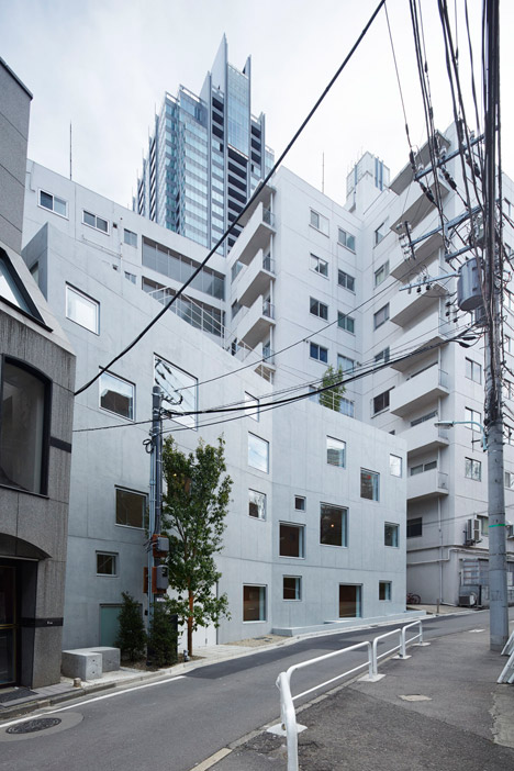 R4 in Roppongi by Florian Busch Architects