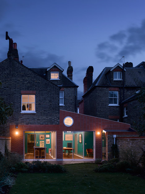 Sanderson House by David Kohn Architects
