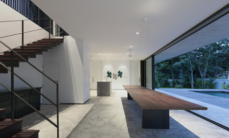 Swiss Tropical House by Architect Kiddd