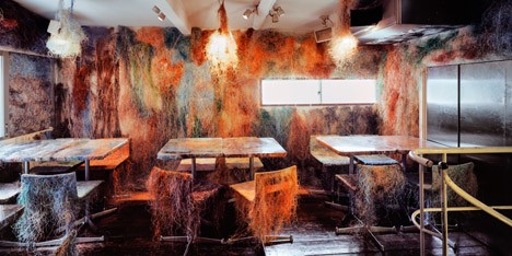 Tetchan bar by Kungo Kuma