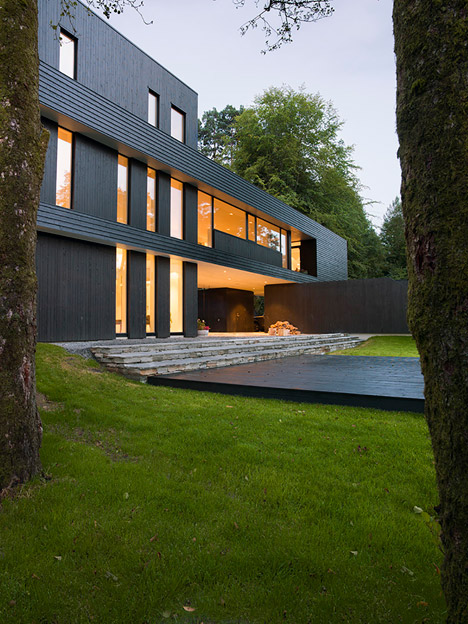 Villa S by Todd Saunders