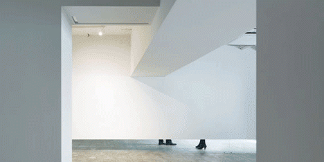Sasaki Architecture converts Japanese disco into offices with floating walls