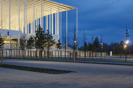 Bordeaux-Stadium-by-Herzog-de-Meuron-bb_dezeen_468_2