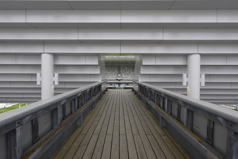 Bordeaux-Stadium-by-Herzog-de-Meuron-bb_dezeen_468_5