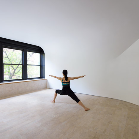 CRS Studio by Clouds AO
