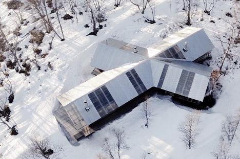 Cabin at Femunden by Aslak Haanshuus Arkitekter
