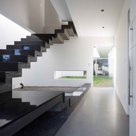 Casa 2V by br3 Arquitetos