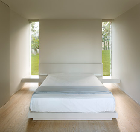 Casa El Bosque by Ramon Esteve Estudio