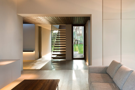 Casa El Bosque by Ramon Esteve Estudio