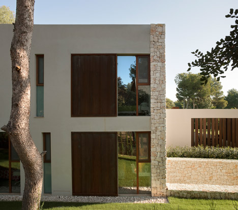 Casa El Bosque by Ramon Esteve Estudio