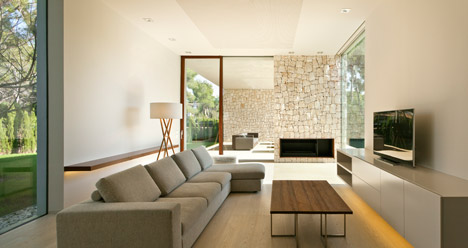 Casa El Bosque by Ramon Esteve Estudio