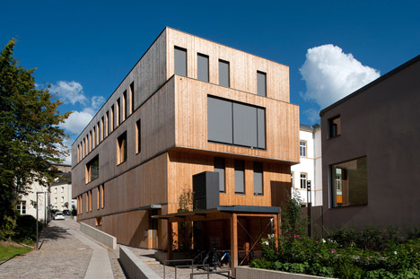 Centre du Mouvement Écologique by Steinmetzdemeyer