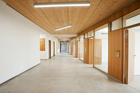 Centre du Mouvement Écologique by Steinmetzdemeyer