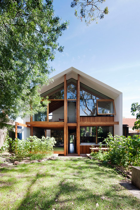 Doll's House by BKK Architects