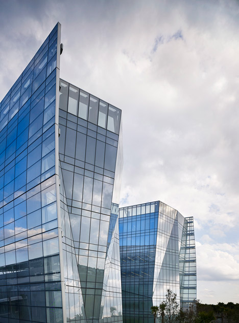 FBI South Florida Headquarters by Krueck and Sexton Architects