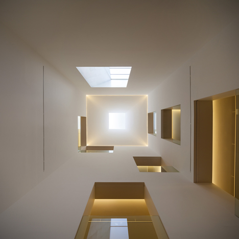 Francisco Mangado expands a Spanish museum by adding a new building behind a historic facade