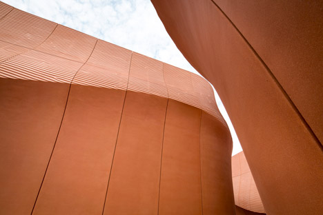 UAE pavilion for the Milan Expo 2015 by Foster + Partners