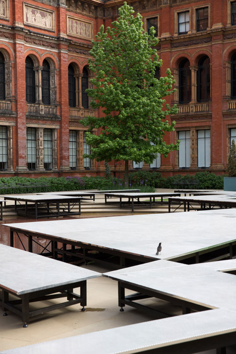 Frida-Escobedo-installation_Victoria-Albert-Museum_dezeen_468_0