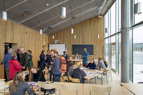 Gammel Hellerup High School by BIG