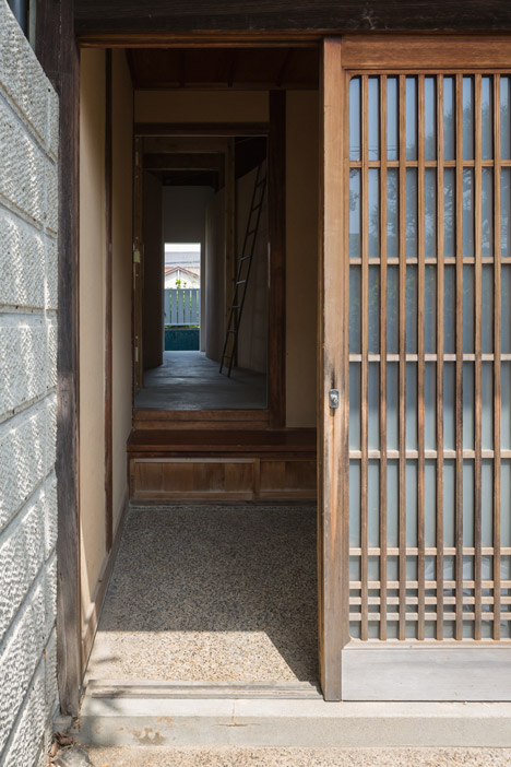 House in Kamisawa by Tato Architects
