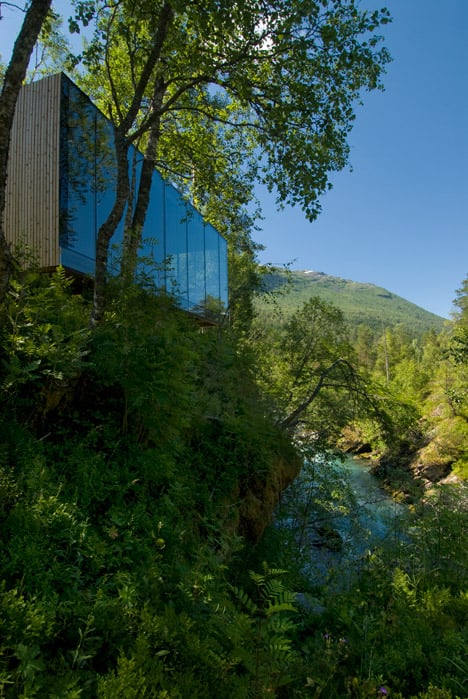 Ex Machina film set