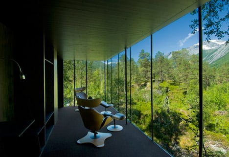 Ex Machina film set