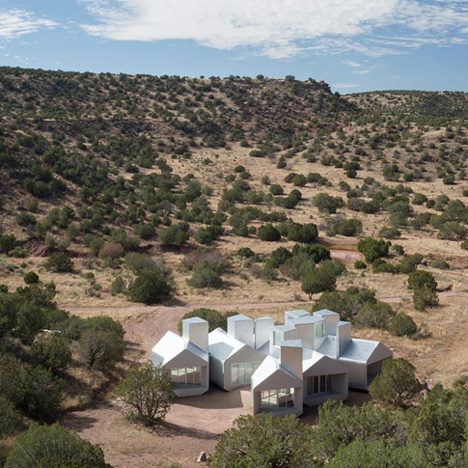 Element House, New Mexico by MOS Architects, 2014. Photograph by Florian Holzherr