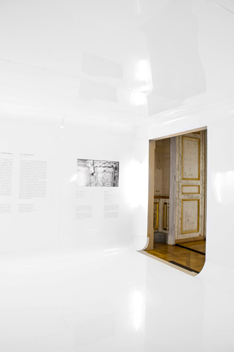 Mutations-exhibition-design-by-Freaks-Freearchitects_dezeen_468_4