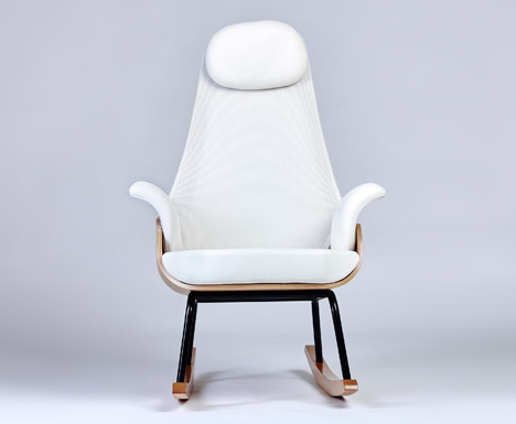 Nana-breastfeeding-rocker-Alegre-Design_dezeen_468_1