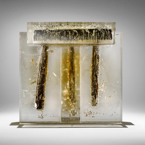 Nucleo experiments with resin to create furniture for Ammann Gallery