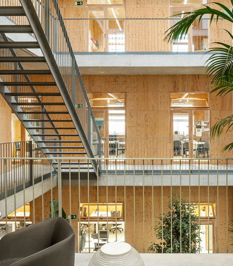 Research Center 1102 by H Arquitectes