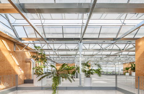 Research Center 1102 by H Arquitectes